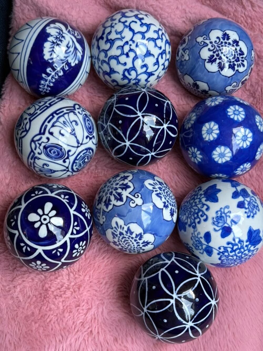 ▲ Three Hands Corp for Kirkland's Chinoiserie Blue & White Porcelain Orb Set Lot
